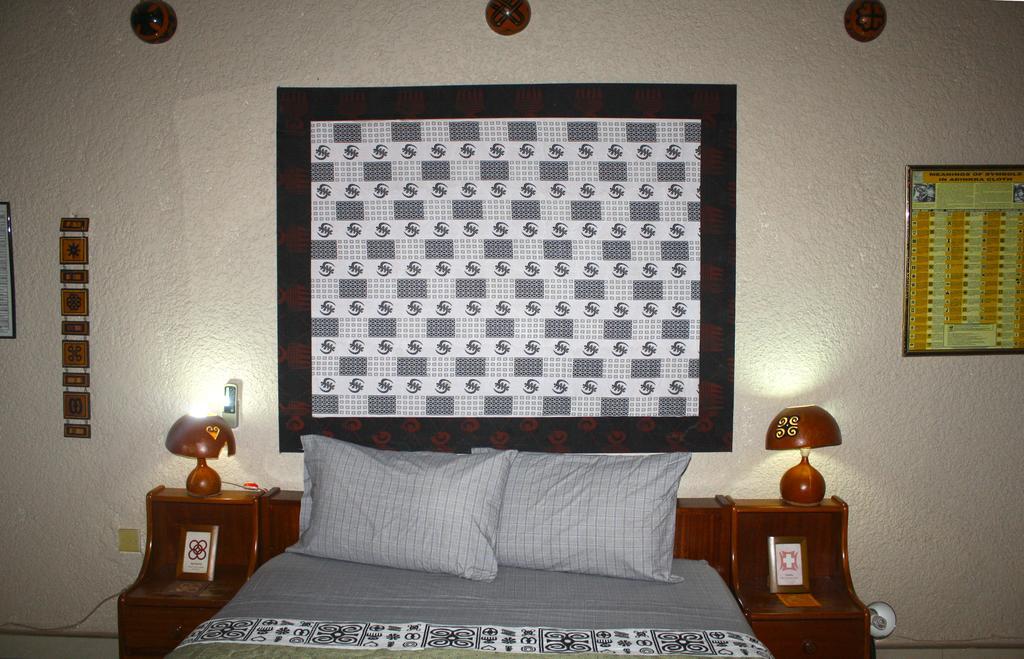 Four Villages Inn Kumasi Quarto foto