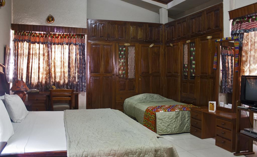 Four Villages Inn Kumasi Quarto foto