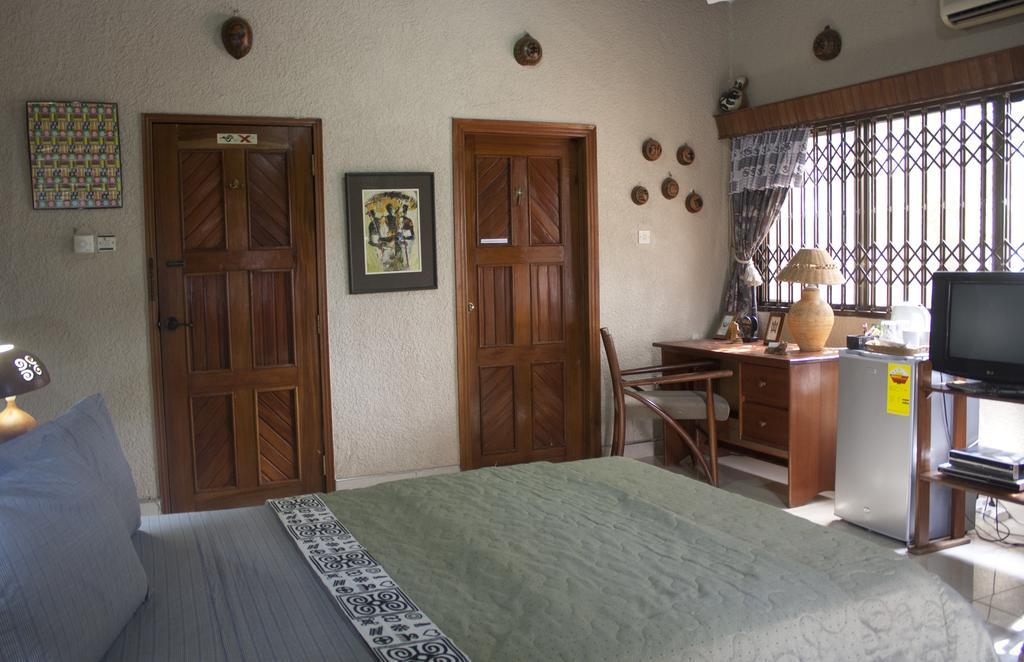Four Villages Inn Kumasi Quarto foto